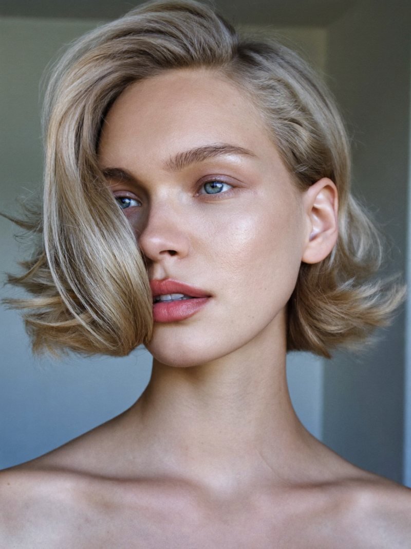 Long pixie with cheekbone length top