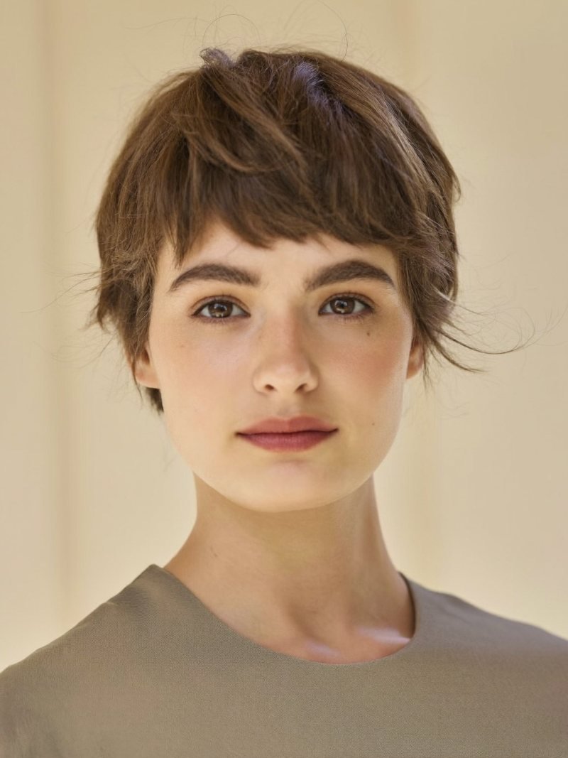 Pixie cut ideas: soft classic pixie with wispy edges